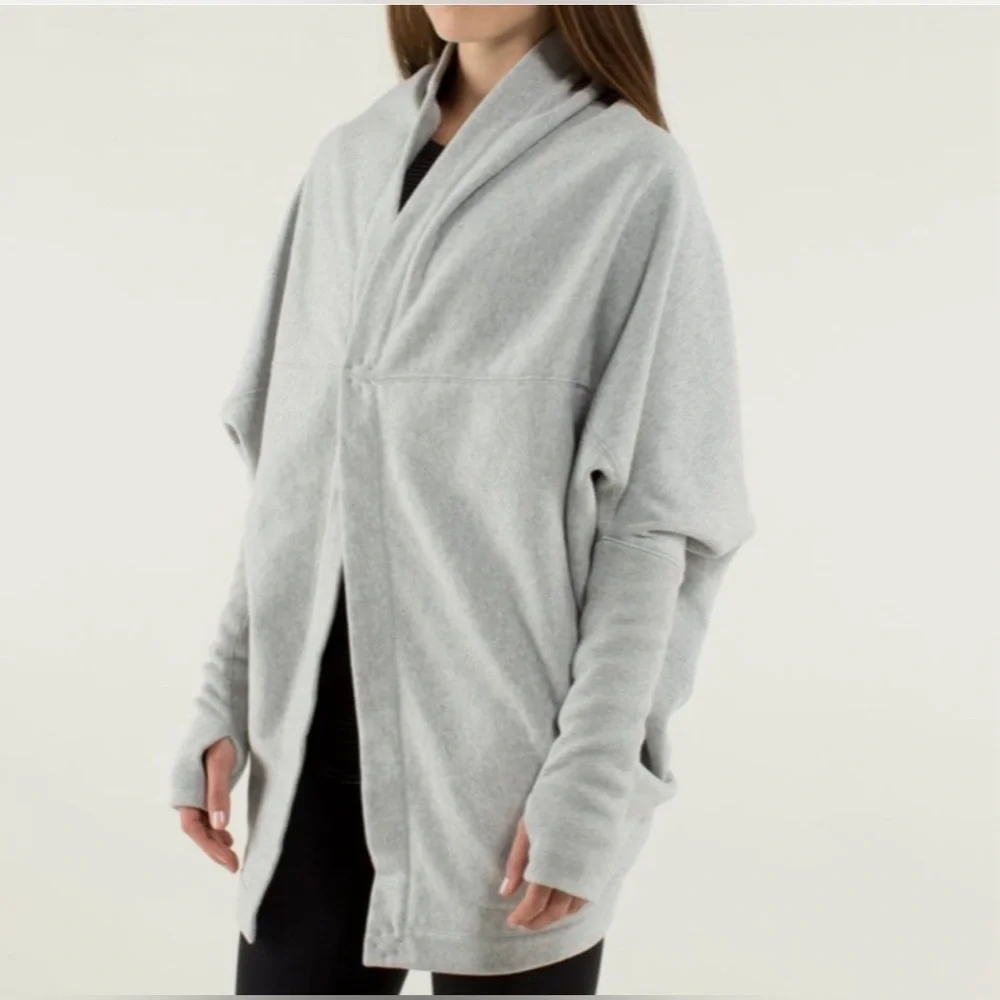Lululemon 🫧 It Makes Two Wrap Heathered Light Grey / Soot Light L